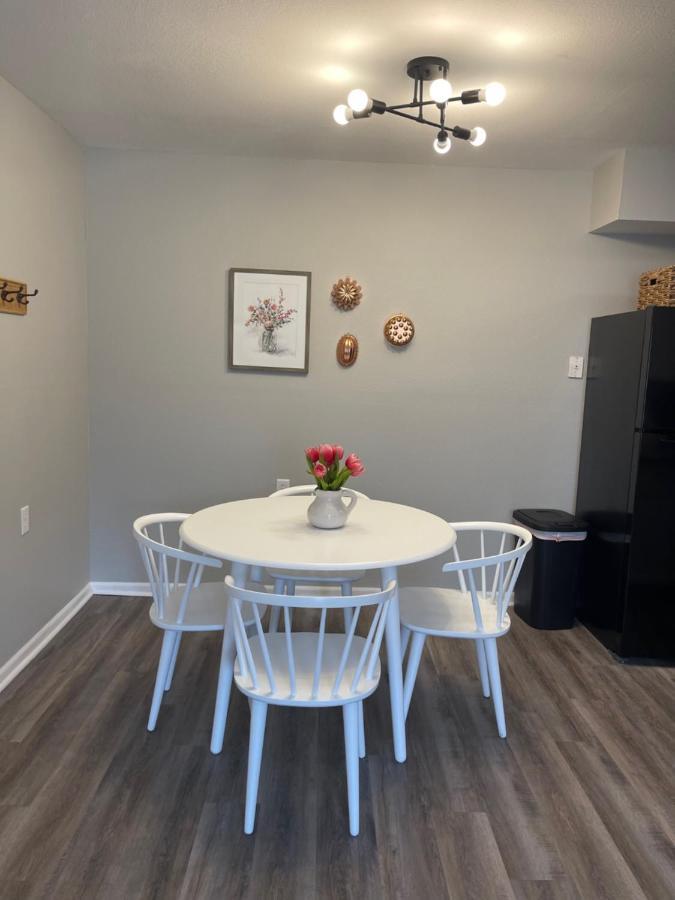 The Deannie Apt #6 - Simple And Homey 2Bd W/ Wifi Hamilton المظهر الخارجي الصورة